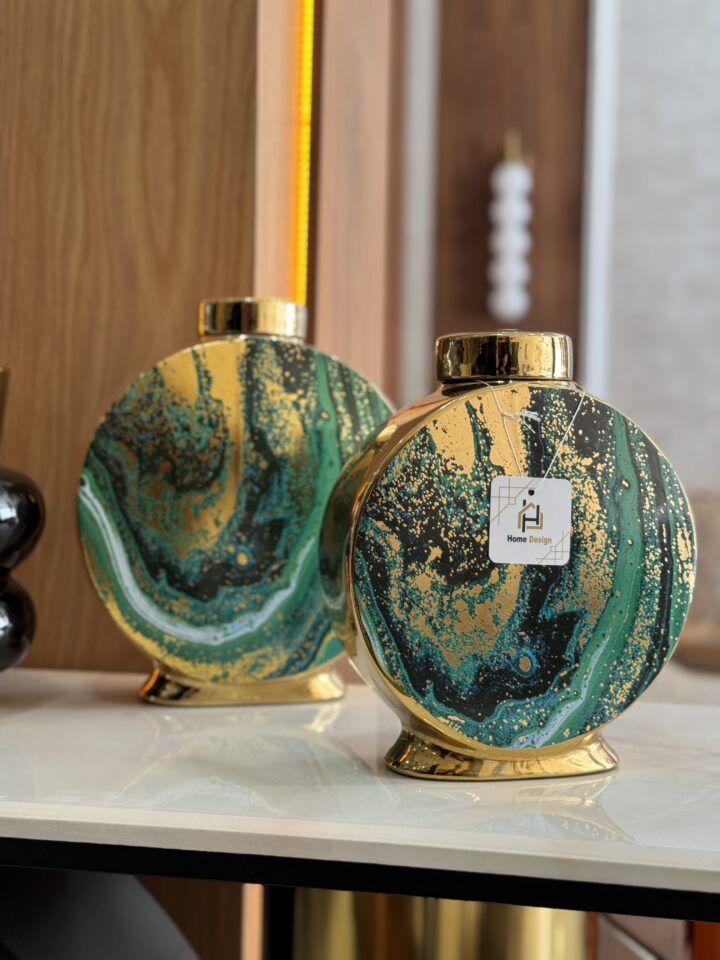 Luxury Abstract Round Vase with Gold Accents - Image 3